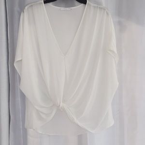 Lush Sz. M shear blouse off white