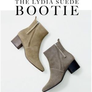 Banana Republic Lydia Ankle Boot NWOT
