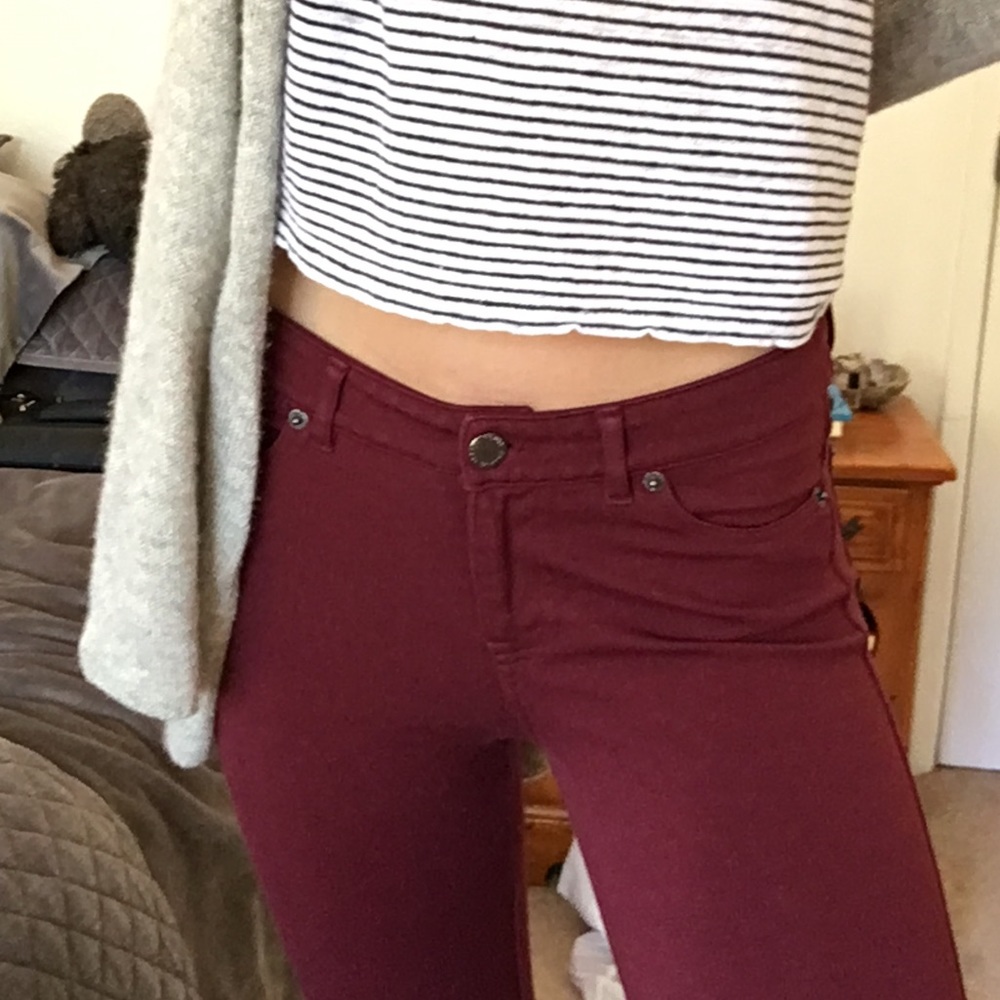 Roots Canada burgundy Jean legging