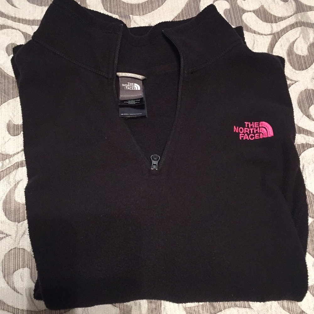 The North Fave fleece pull over