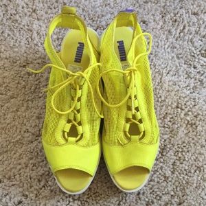 7.5 one of a kind puma shoes, never worn