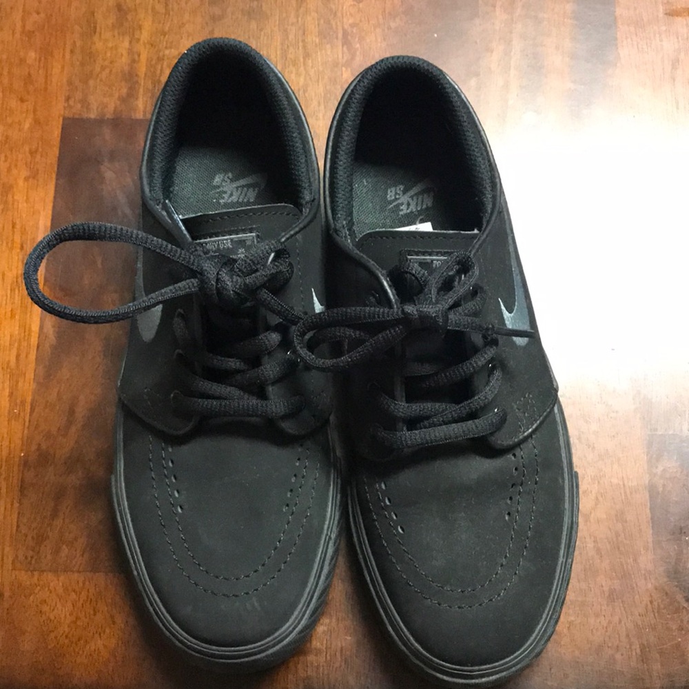 Nike skate sneakers