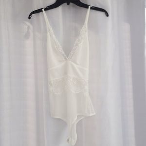 Missguided white Lace bodysuit Size 12