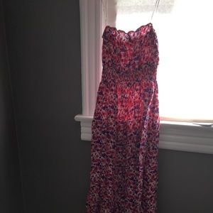 Floral strapless maxi dress