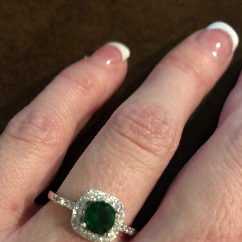 Beautiful emerald Ring. - Picture 3 of 3