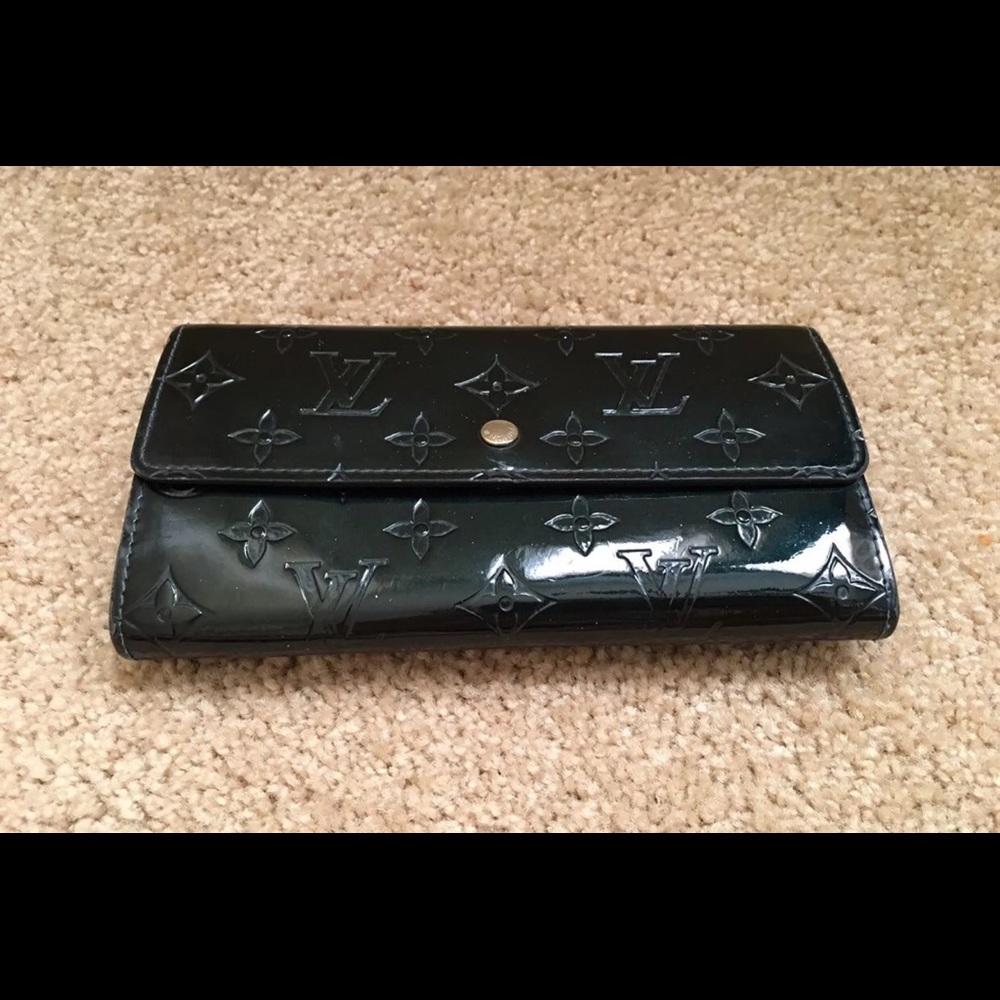 Louis Vuitton Sarah Vernis Long Wallet