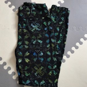 OS Lularoe Leggings. Hardly worn.