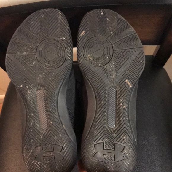 Under Armour Steph Curry’s (SC3) - Picture 3 of 5