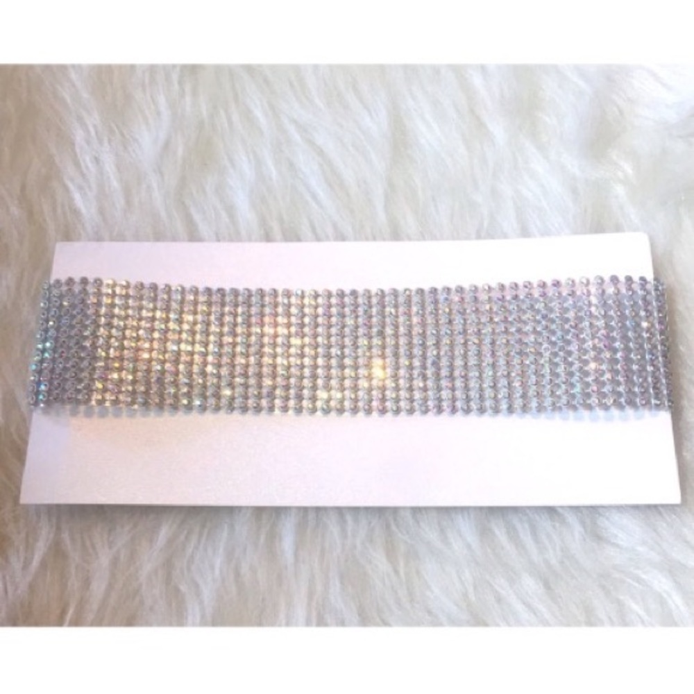 Iridescent Crystal Choker Necklace - Picture 4 of 7