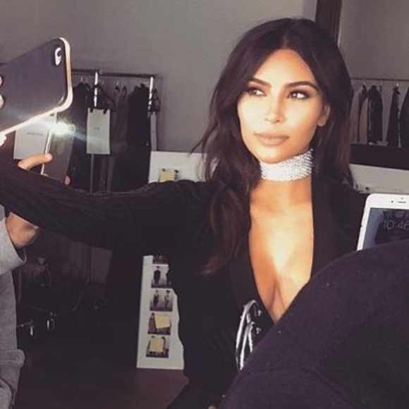 Iridescent Crystal Choker Necklace - Picture 7 of 7