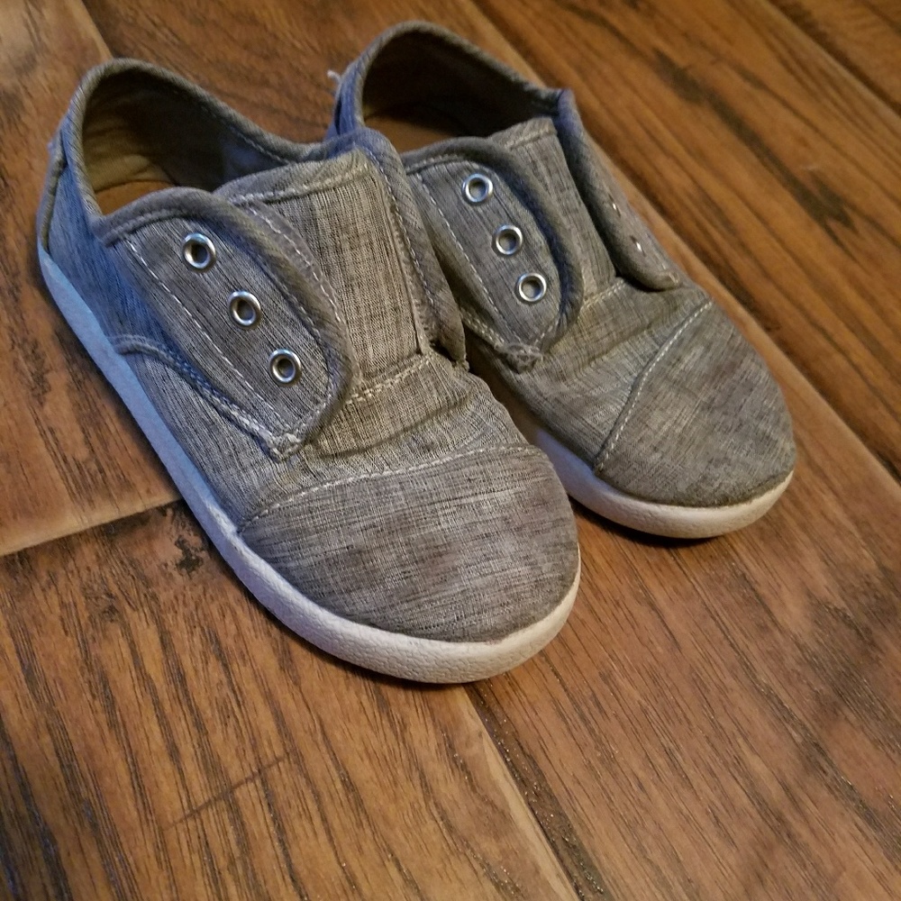 Toddler boys toms shoes