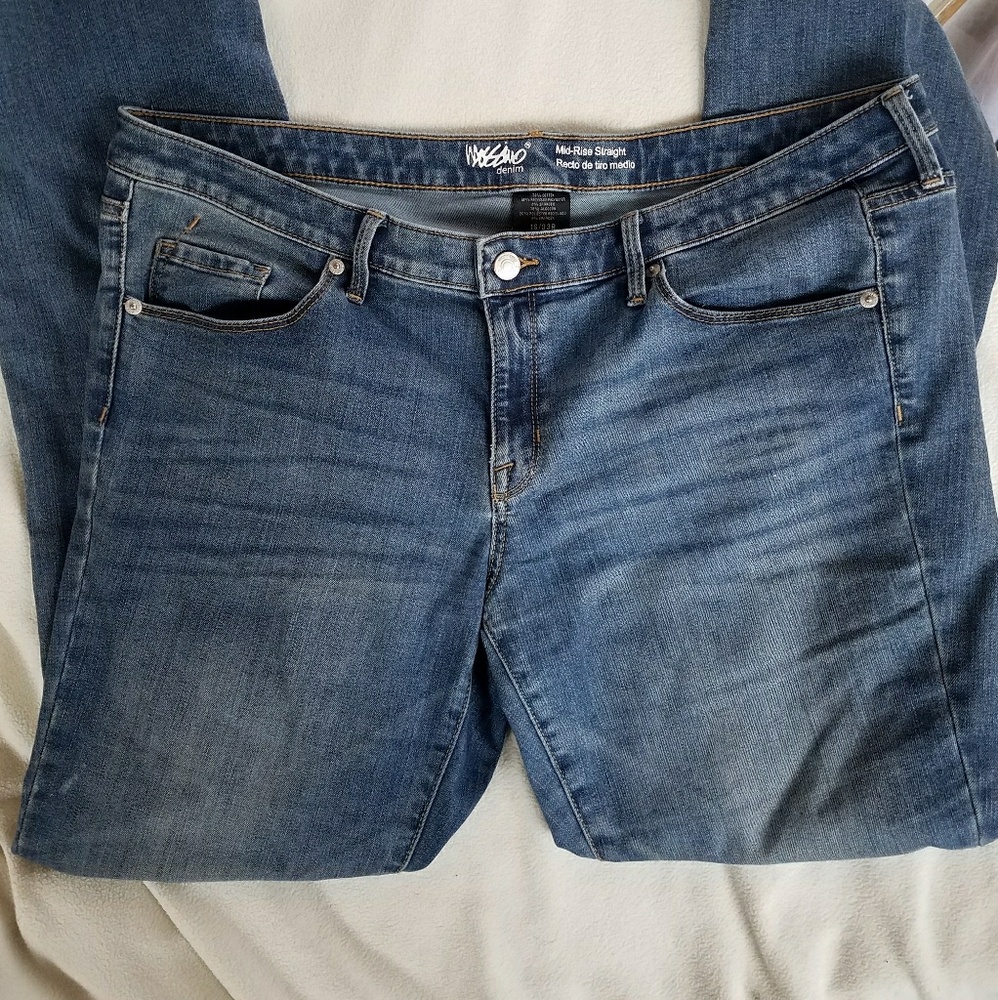 Mossimo mid-rise straight leg jeans