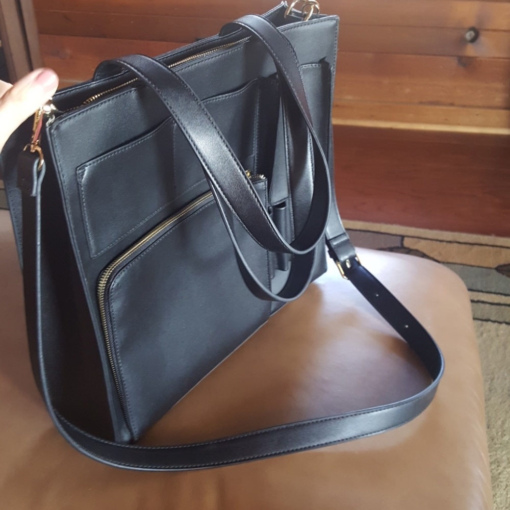 FINAL Black messenger bag