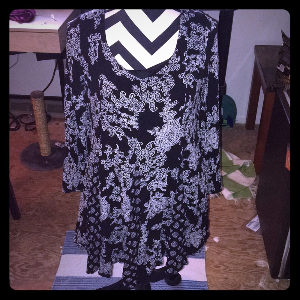 Francescas Miami black and white pattern dress