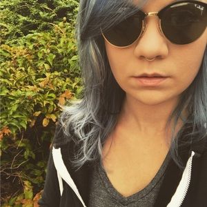 Meet your Posher, Amber