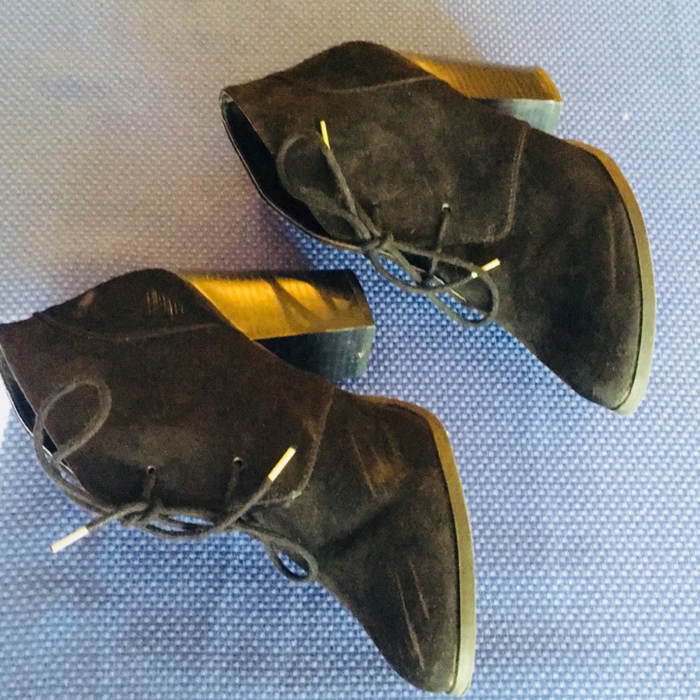 Forever 21 Low Top Faux Suede Boots