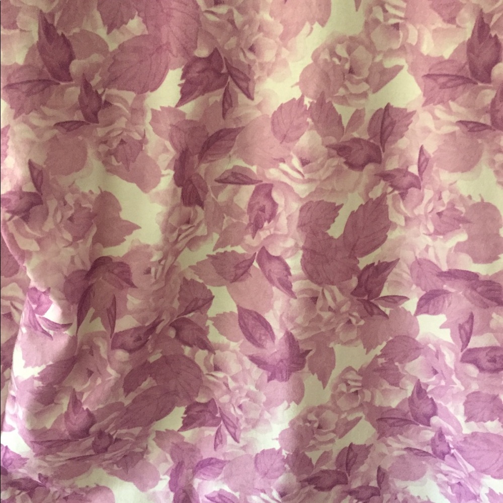 Lularoe Randy Lavender Floral Leaf Baseball Tee L - Picture 4 of 5