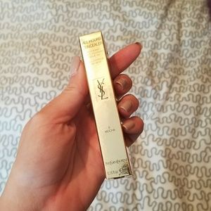 YSL All-hours Consealer in Shade 6 Mocha