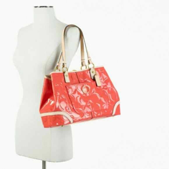 ☇PEYTON EMBOSSED
COACH Purse - Picture 2 of 8