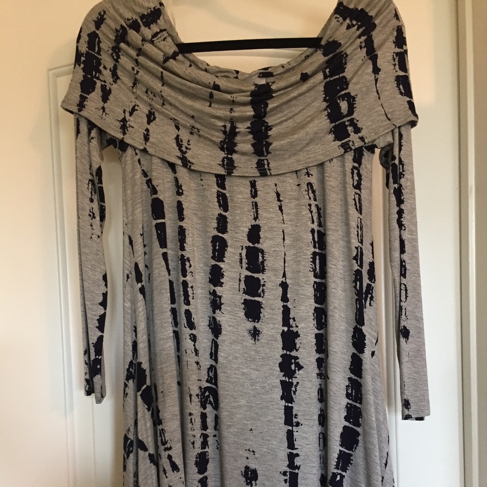 Ezra Long Sleeve Gray and Navy Dress (NWT)
