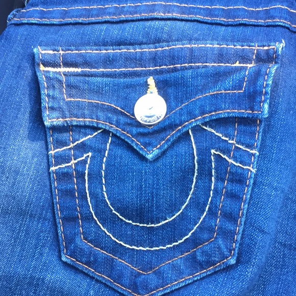 ❄️SALE❄️ True Religion Medium Wash Bootcut Jeans - Picture 2 of 8