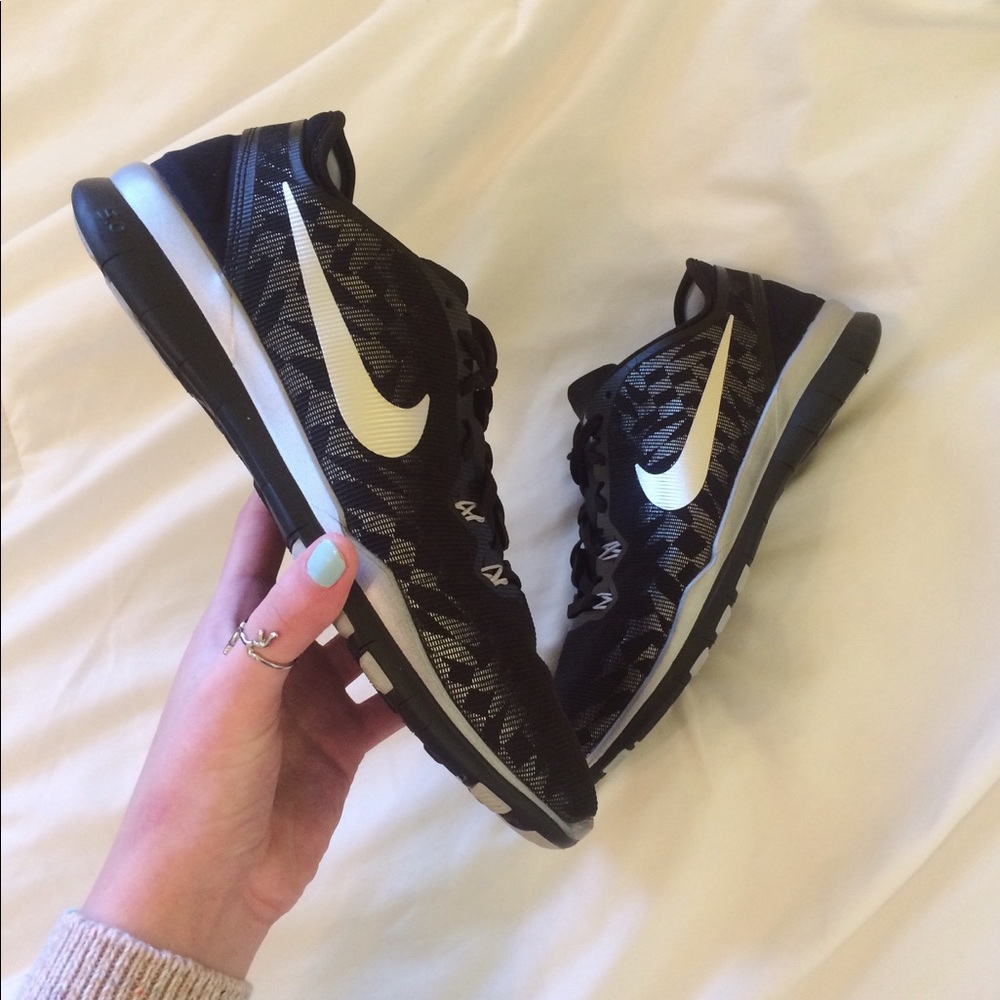 Nike free 5.0 black metallic