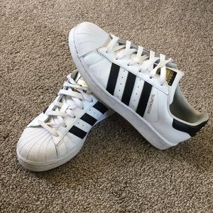 Adidas superstar women’s size 6.5