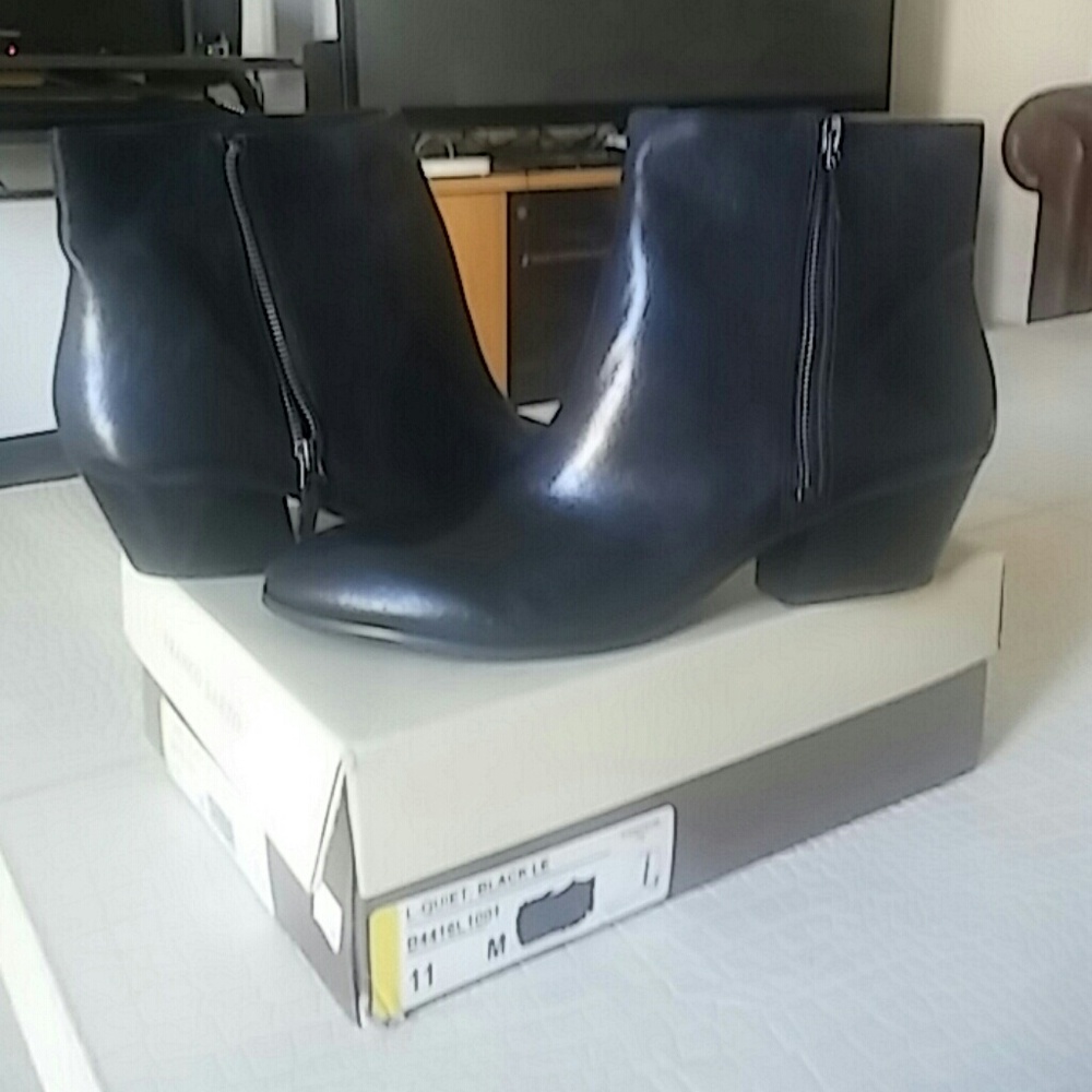 Boots - Picture 5 of 5