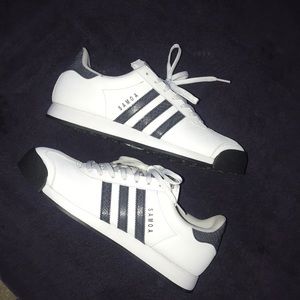 Adidas Samoa (White/Grey Snakeskin)