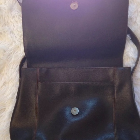 Relic crossbody bag - Picture 3 of 8