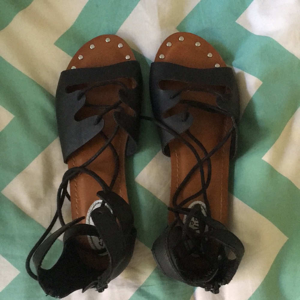 BRAND NEW SANDALS