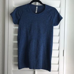 Size 8 blue lululemon swiftly short sleeve shirt