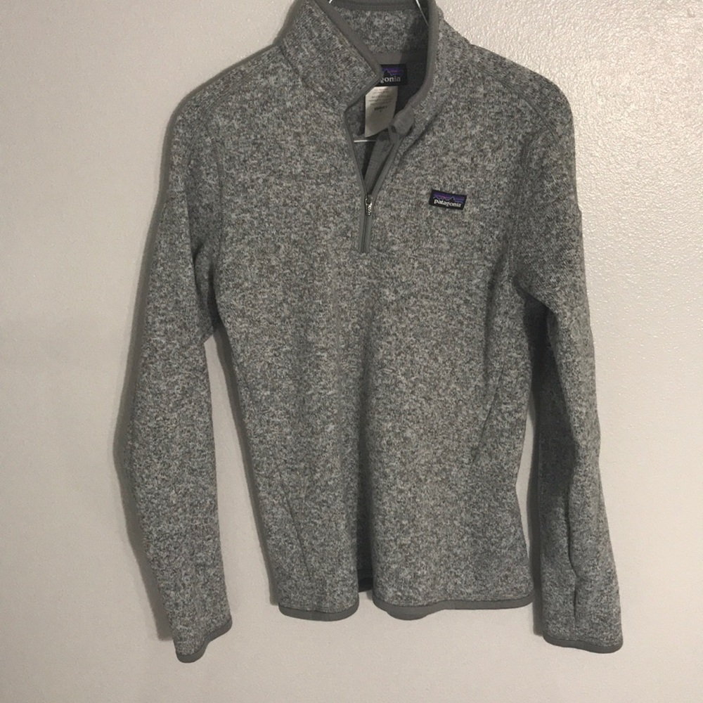 Grey Patagonia women’s better sweater 1/4 zip