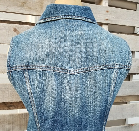 Forever 21 denim jean vest. - Picture 5 of 7