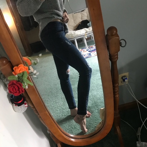 NWT Carmar Ripped Jeans from LF - Picture 5 of 5