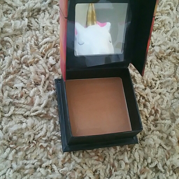 Benefit Dallas Blush - Picture 2 of 4