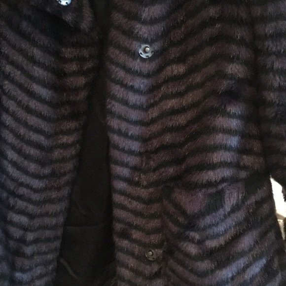 ASOS Petite ‘Cheshire Cat’ Faux Fur Coat - Picture 3 of 4