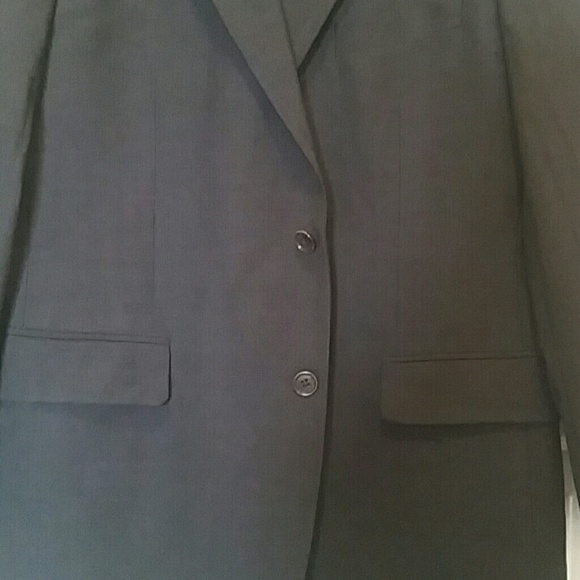 Charcoal Brooks Brothers suit - Picture 6 of 8