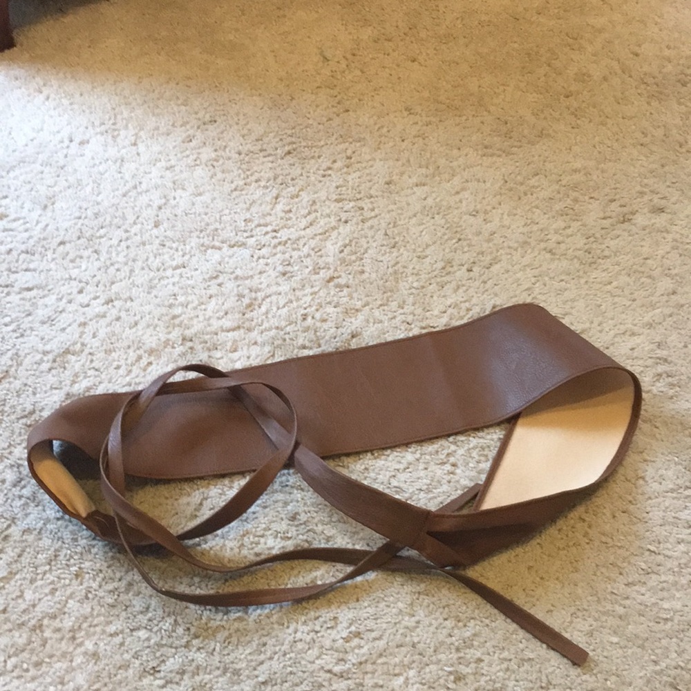 Obi style cinch belt NWOT