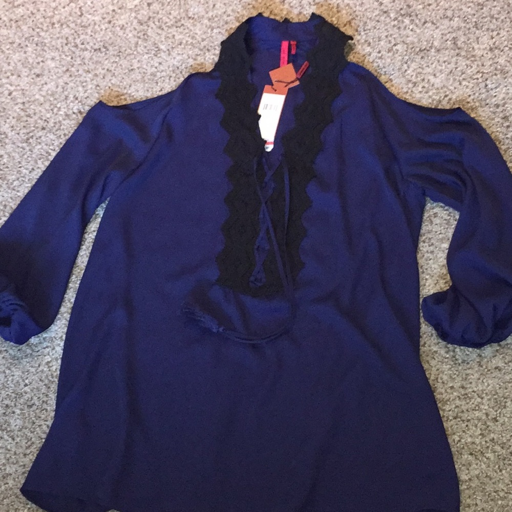 Love Scarlett Navy & Lace Cold-Shoulder XL NWT