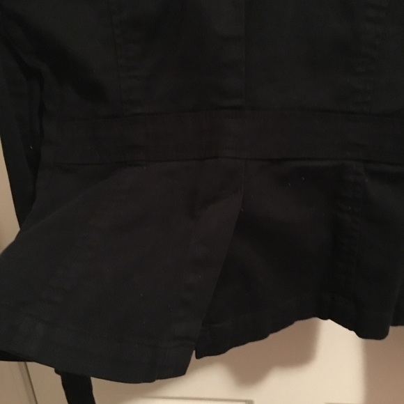 Black jacket - Picture 2 of 5