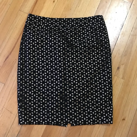 Black and Tan Eyelet LOFT Skirt - Picture 1 of 3