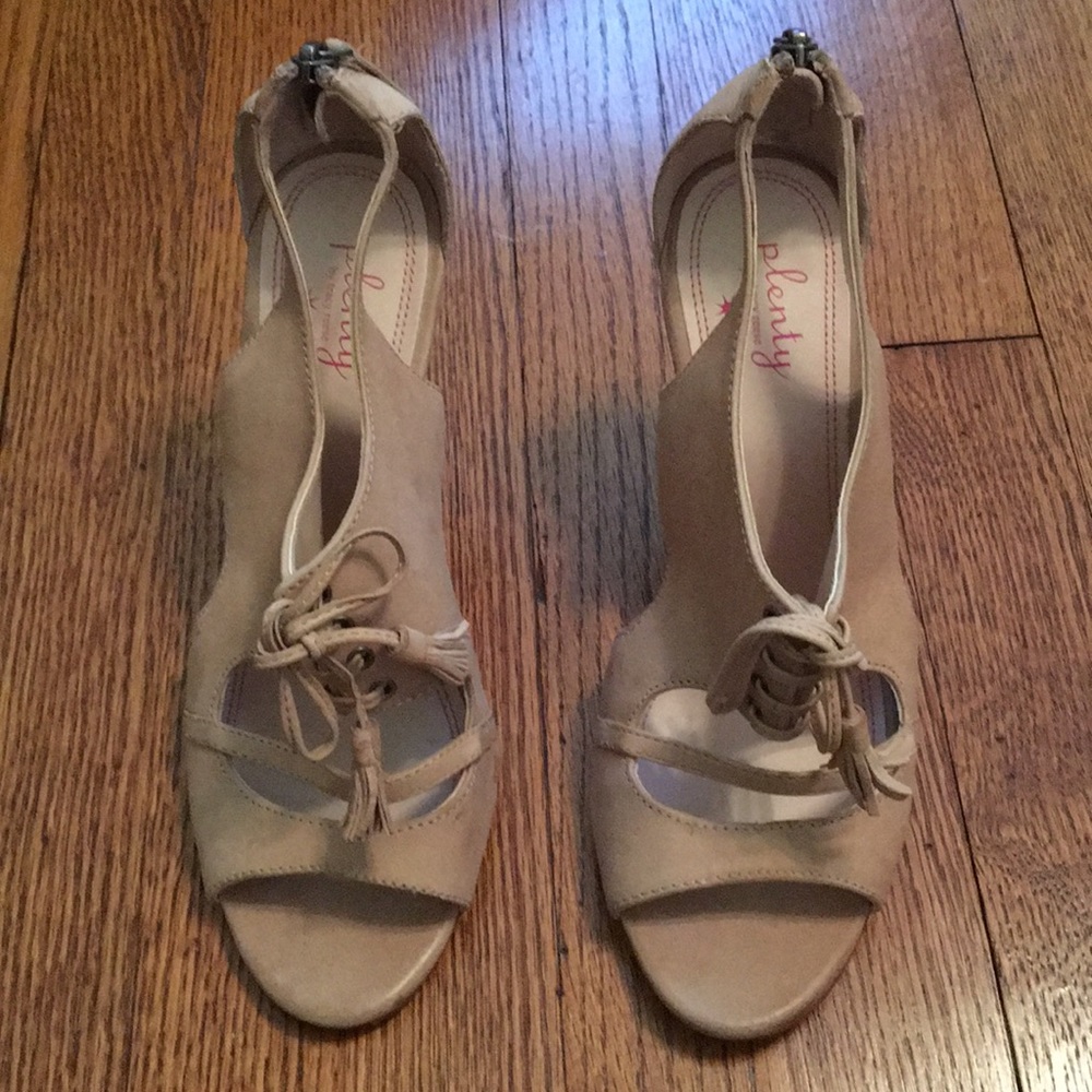 Cream leather wedges. Barely worn!
