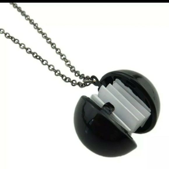 Black ball locket necklace - Picture 2 of 5