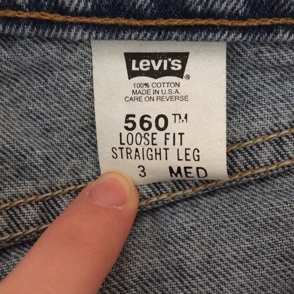 Levi’s High Waisted Jeans ⭐️ - Picture 3 of 4