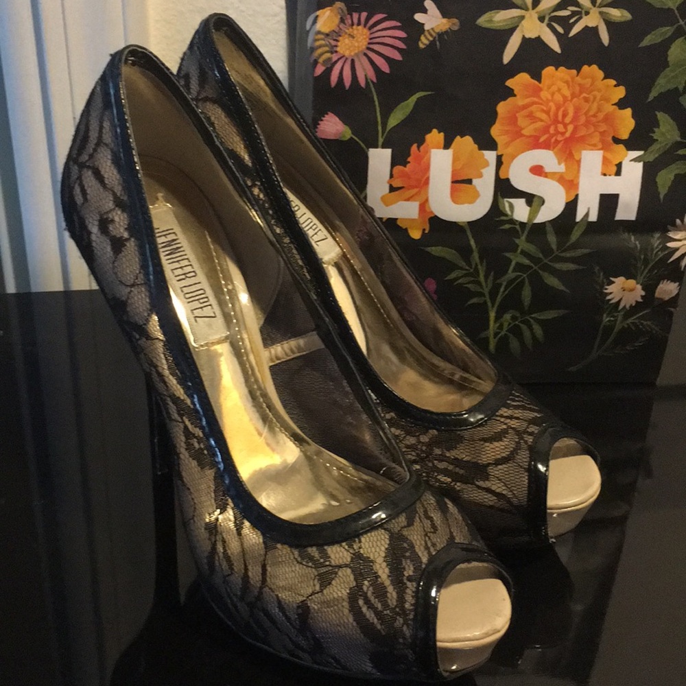 Jennifer Lopez Black Sheer Pumps