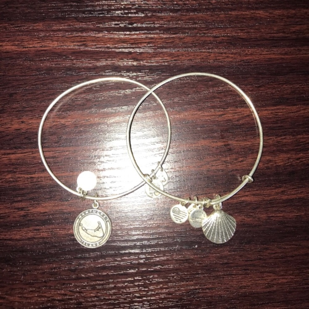 nantucket alex and ani
