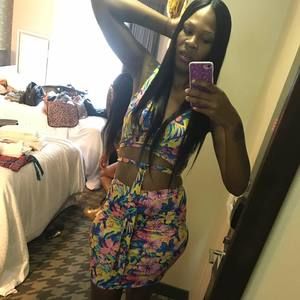 Meet your Posher, Naya