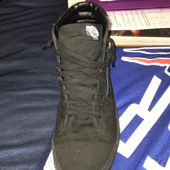 All black high top vans - Picture 2 of 4