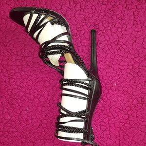 Tie up black Heels